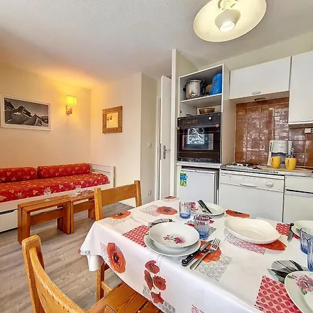 Apartment Cosy Au Pied Des Pistes Avec Balcon A 24 Rue Du Panorama, Les Belleville - Fr-1-344-884 *